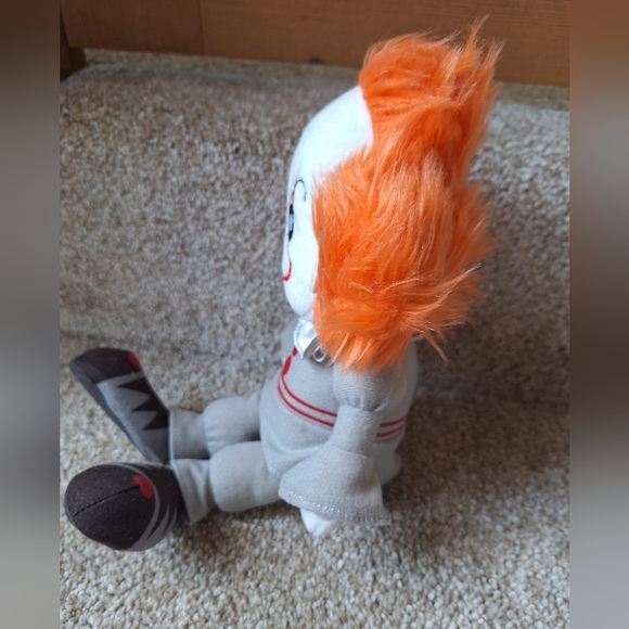 IT Pennywise Talking Plush. 13" - Picture 2 of 5